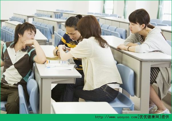 青春期男孩13岁长毛吗？13岁青春期男生会不会长阴毛？[
