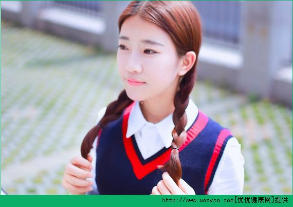 女生长喉结可以去除吗？女生有喉结是什么原因？[多图]