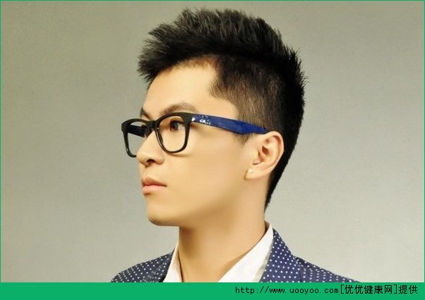 初二男生怎么追女生？初二男生追女生的方法有哪些？(1)