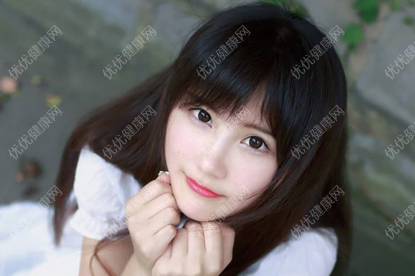 青春期女生白带异常是怎么回事？青春期女生白带异常怎么办？(4)