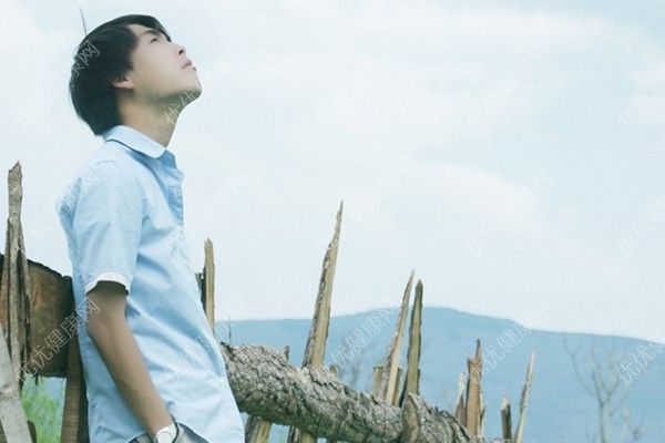 初二男生经常勃起正常吗？青春期男生经常勃起是为什么？(3)