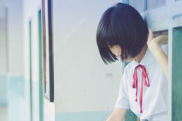 我初三了才来月经正常吗？为什么我初三才来月经？(1)