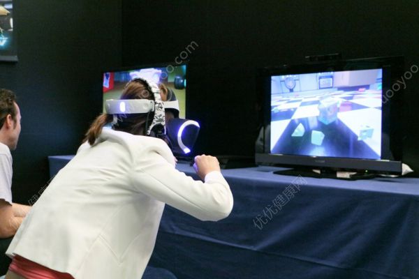 小孩子能用VR眼镜吗？小孩用VR眼镜有什么影响？(2)