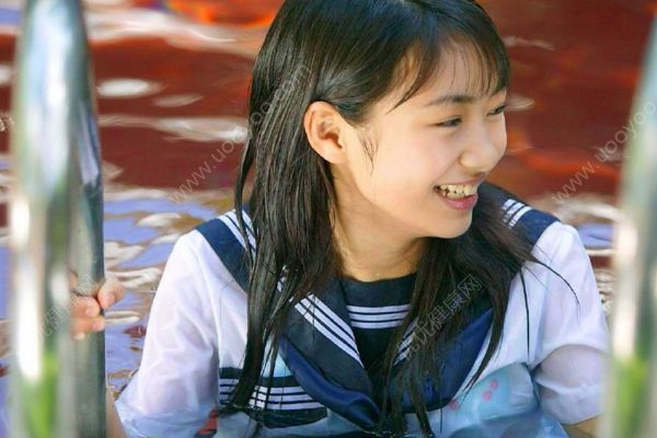 初二女生胸很大怎么办？我初二发育太快怎么办？(1)