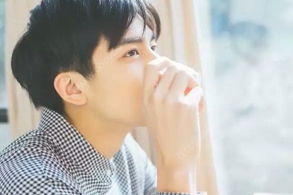 初中男生怎么变帅？初中男生变帅的技巧(4)