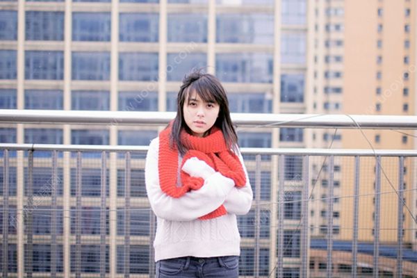 青春期女生有狐臭是怎么回事？青春期女生有狐臭怎么办？(1)