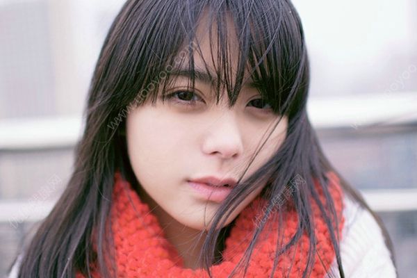 青春期女生可以拔胡子吗？青春期女生拔胡子好不好？(3)