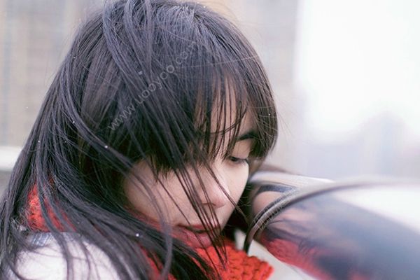青春期女生可以拔胡子吗？青春期女生拔胡子好不好？(2)