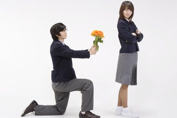 我初一怎么向女生表白？初一男生怎么向女生表白？[多图]