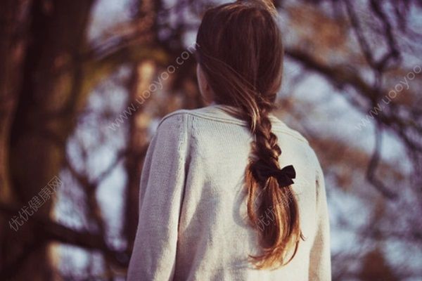 我初一喜欢一个女孩怎么办？女生喜欢一个女生正常吗？(4)