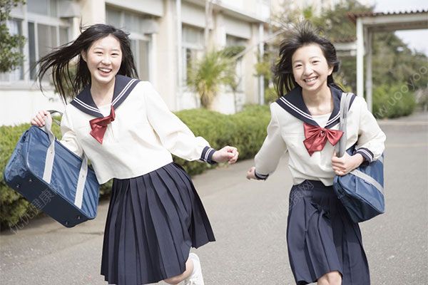 为什么高中女生会退步？女生高中毕业后学什么比较好？[