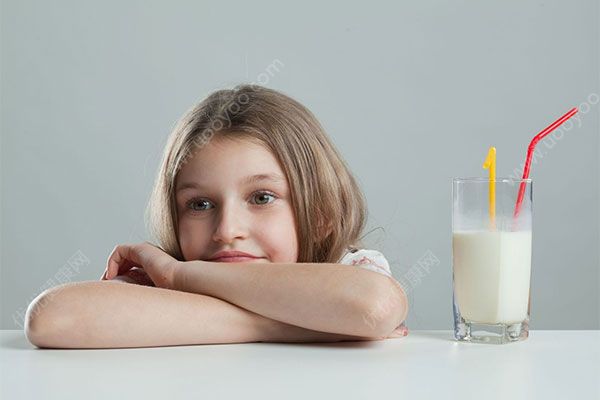 为什么高中女生会退步？女生高中毕业后学什么比较好？(4)