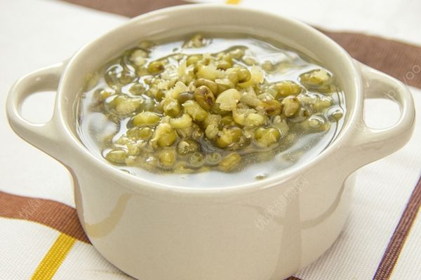 绿豆煮出来为什么是红色的？怎么煮绿豆汤不发红？(4)