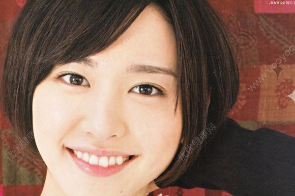 适合初中女生什么发型 初中女生适合的发型图片(4)