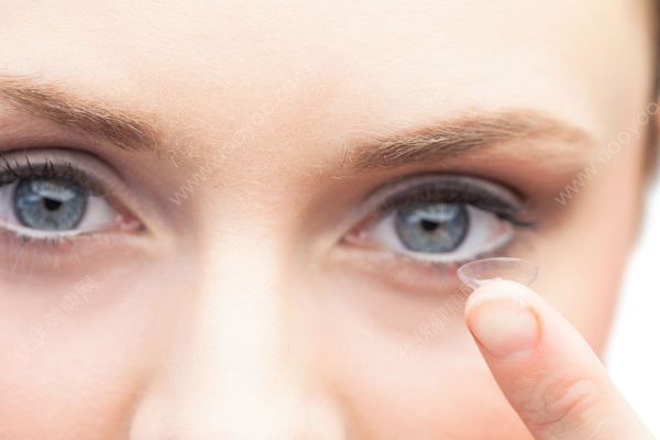 初中生戴隐形眼镜好吗？初中生可以戴隐形眼镜吗？(2)