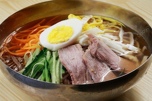 韩国冷面是什么面？韩式冷面的做法(3)