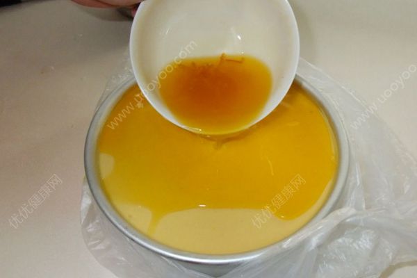 镜面蛋糕走红网络 镜面蛋糕的做法解析(5)