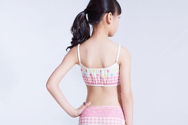 少女什么时候穿文胸？女生什么时候穿内衣？(2)