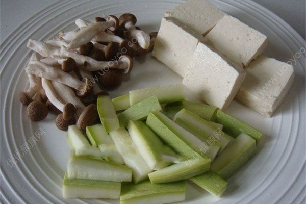 韩国泡菜汤怎么做？韩式泡菜汤的做法(2)