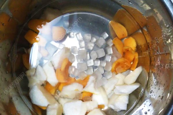 枇杷能跟百合一起煮吗？ 枇杷能和银耳一起煮吗？(4)