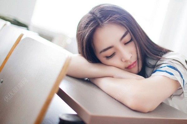 初三女生长胡子是为什么？初三女生长胡子怎么办？(2)