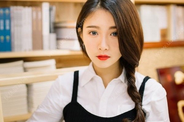 初三女生长胡子是为什么？初三女生长胡子怎么办？(1)