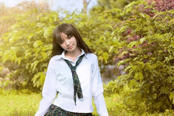 中学女生很少穿裙子 为什么女生不爱穿裙子？(1)