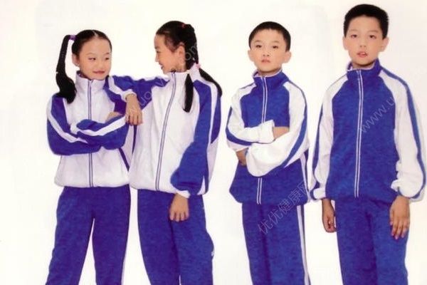 中学女生很少穿裙子 为什么女生不爱穿裙子？(2)