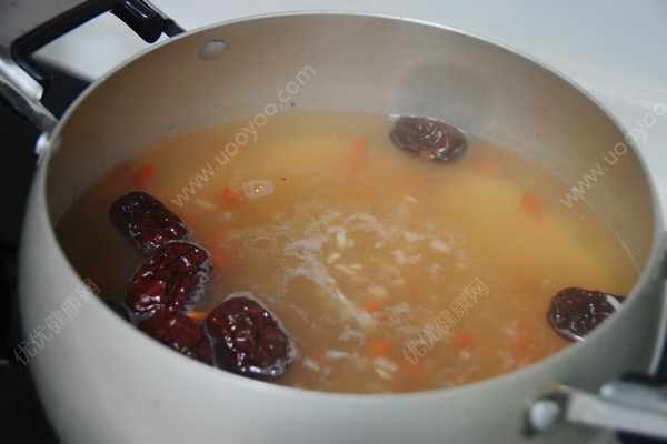 煮啤酒的做法？煮啤酒有什么功效？(3)