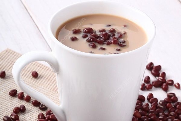 红豆奶茶怎么做？红豆奶茶的做法(1)