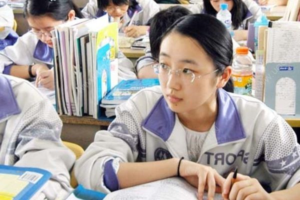 快高考了现在听不进去课怎么办？高考前不想学习怎么办？(1)