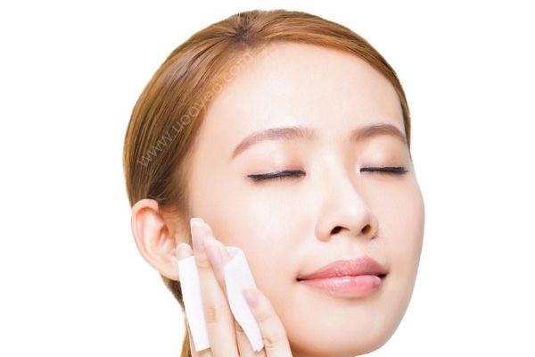 高中生应该用什么护肤品？高中生护肤的正确步骤(4)