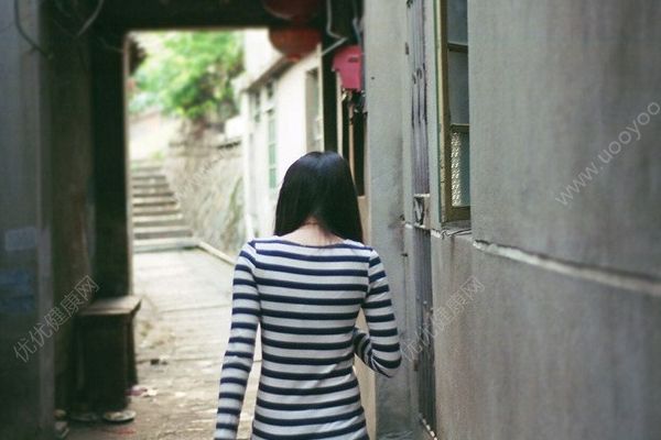 女生总觉得自己丑怎么办？女生觉得自己丑不自信怎么办？(4)