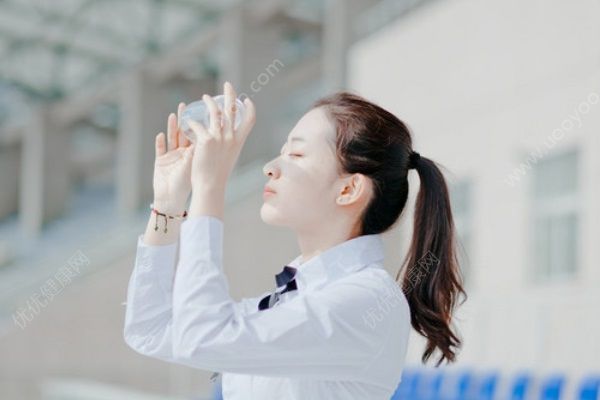 初一女生适合什么发型？初一女生留什么发型好？(4)