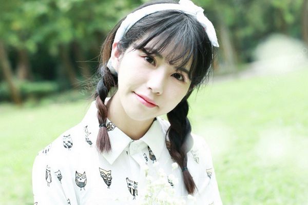 为什么青春期会长痘？青春期长痘痘正常吗？(1)
