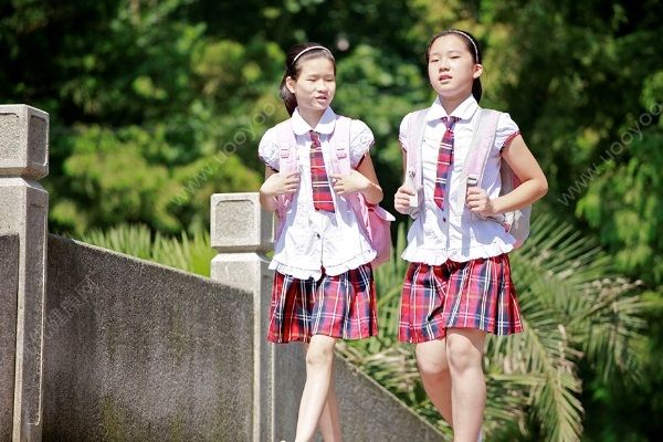 六年级班上有男生喜欢我 我不喜欢他该怎么办？(2)