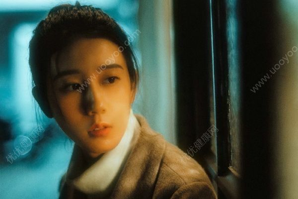 女生长得丑很自卑怎么办？感觉自己很丑很自卑怎么办？(4)