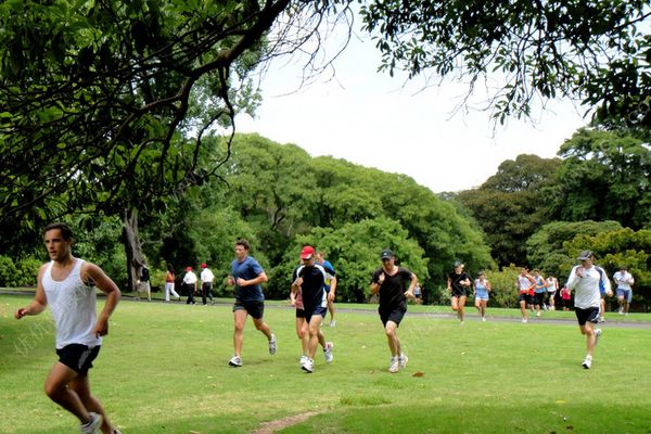 跑步肚子痛是什么原因？为什么我跑步时呼吸困难？(2)