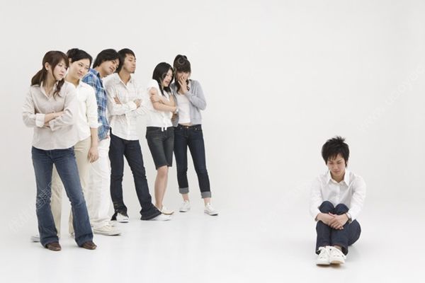 同学总是说我坏话怎么办？总是有同学说我坏话怎么办？(1)