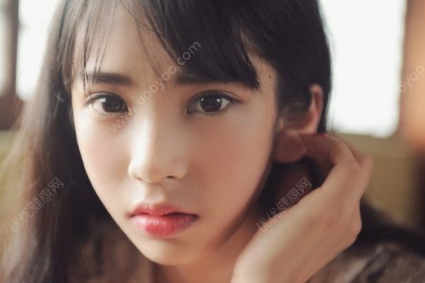 初一女孩早恋怎么办？初一女孩早恋有什么危害？(1)