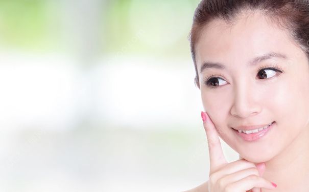 女生喝红酒有什么好处？女生喝红酒好吗？(2)