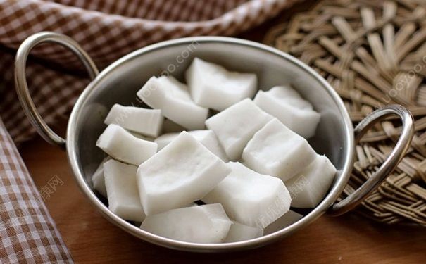 椰子壳怎么弄开？椰子壳怎么打开吃椰肉？[多图]