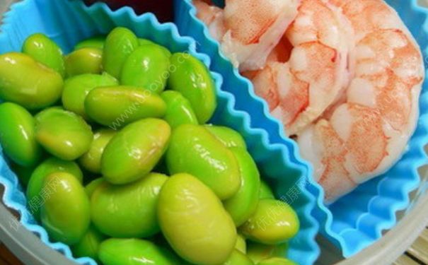 毛豆炒虾仁的做法 毛豆炒虾仁怎么做好吃？(2)