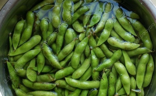 毛豆怎么洗干净？毛豆的清洗方法(2)