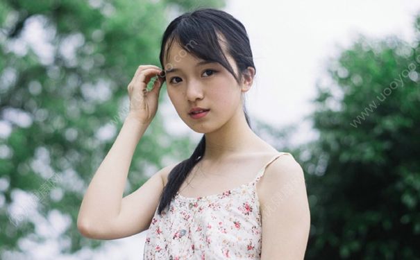 女生长胸毛是怎么回事？女生胸部长毛怎么办？(1)