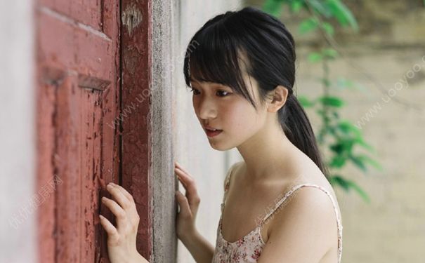 女生长胸毛是怎么回事？女生胸部长毛怎么办？(3)