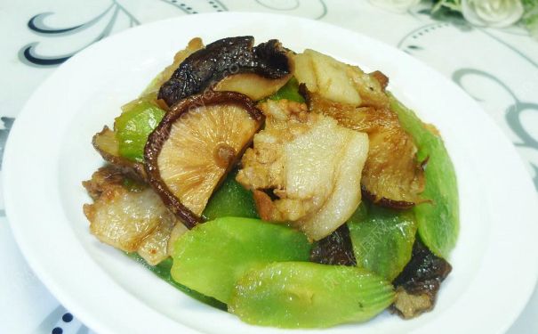 莴笋香菇能一起吃么？莴笋香菇炒肉怎么做？(1)
