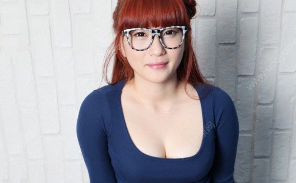 18岁女孩120斤胖吗？18岁女孩的标准体重是多少？(1)
