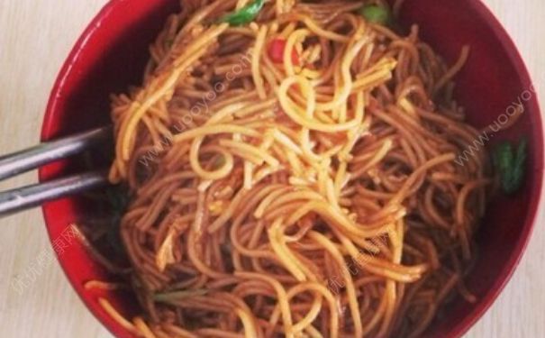 酱油炒面的做法 酱油炒面怎么做？(3)