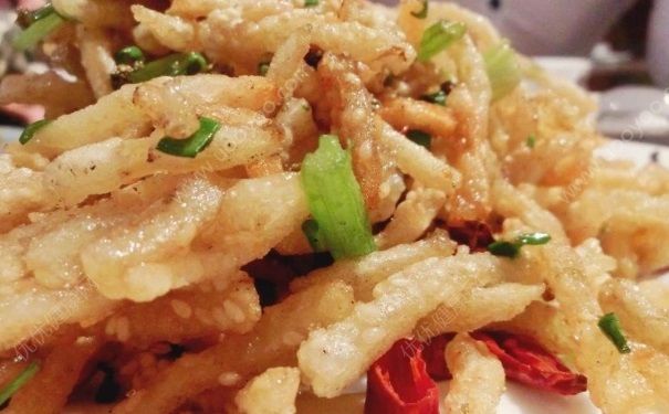 干煸藕丝的做法 干煸藕丝怎么做好吃？(3)